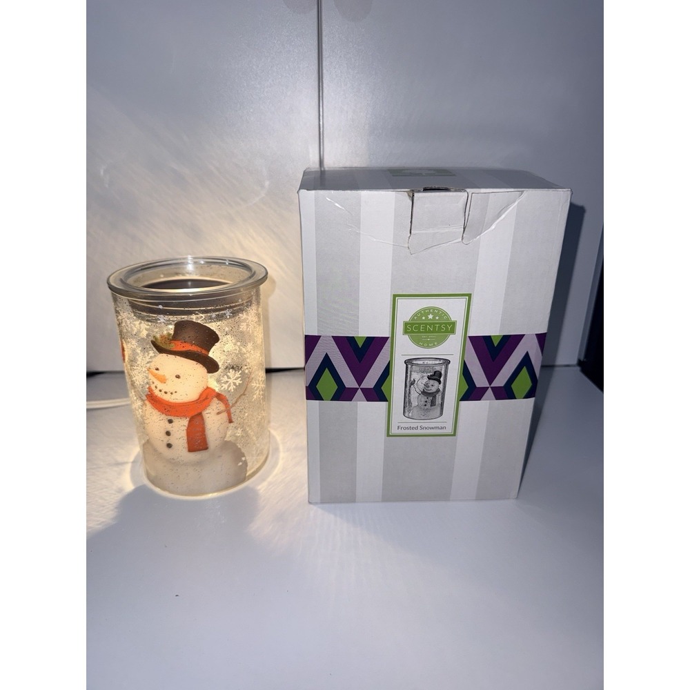 Scentsy Christmas Frosted Snowman Warmer DISCONTINUED 2019